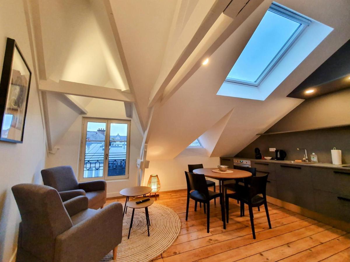 Appartement Premium Dans Une Belle Demeure - Hyper Centre-Ville De Reims Exterior photo